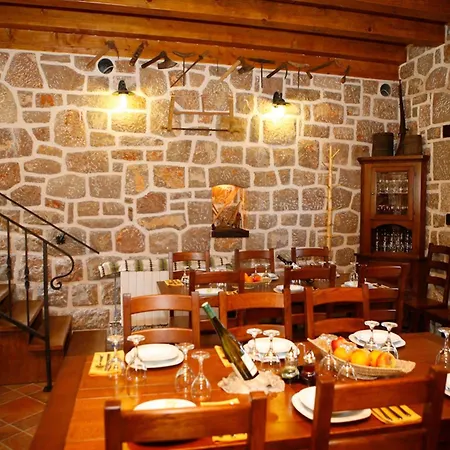 بيت للعطل Stein House Marasovic ستاريغغاد باكلينتسا
