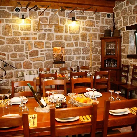 Stein House Marasovic * Starigrad Paklenica