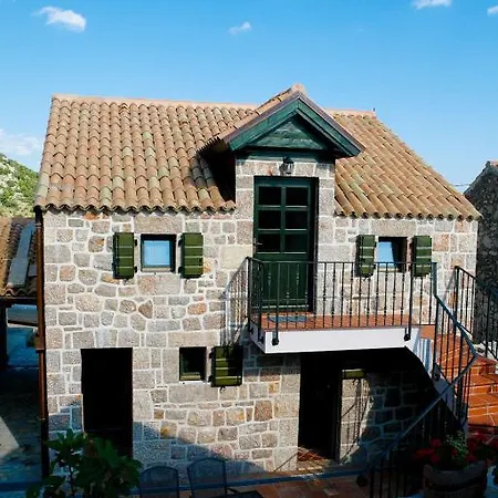 Holiday home Stein House Marasovic